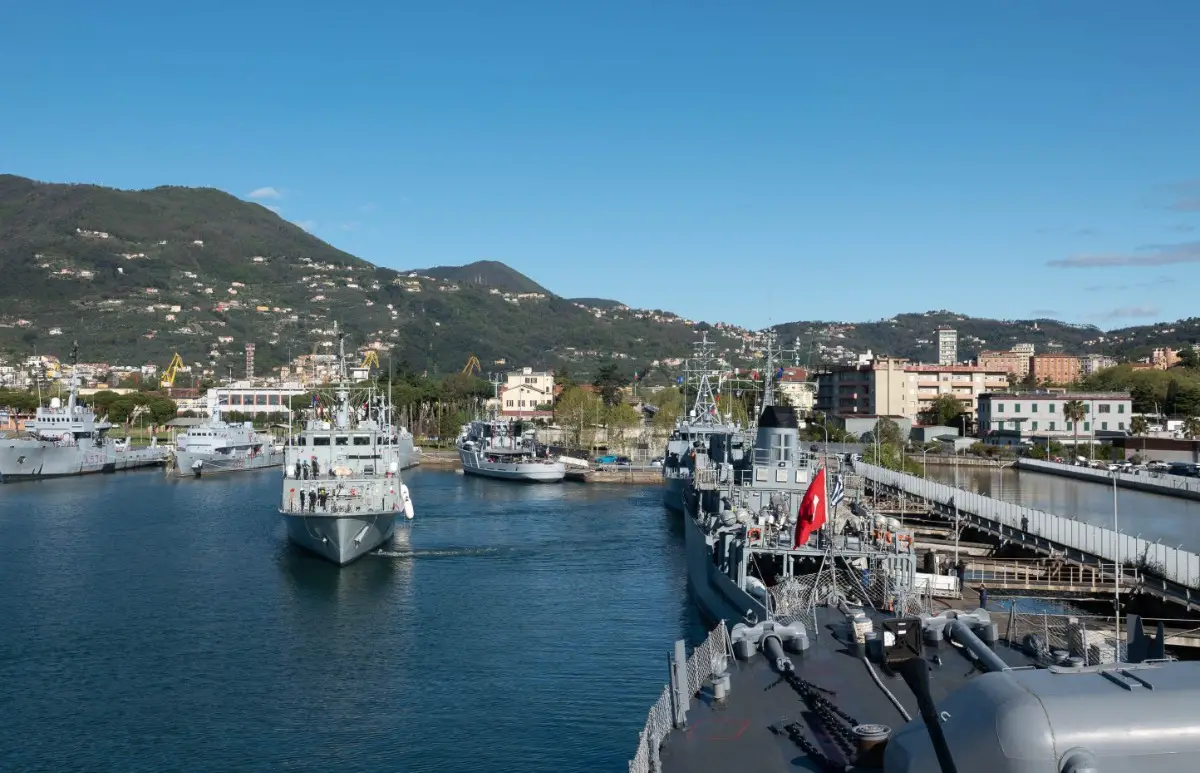 NATO Ships Participate in the Italian Mine Warfare Exercise