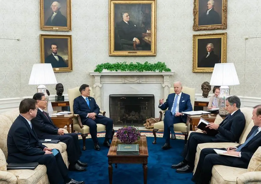  President Biden welcomed Republic of Korea President Moon Jae-in to the White House. 