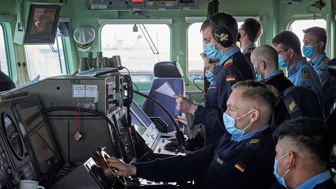 German Navy Frigate Hamburg Tests RIM-162 ESSM Surface-to-air Missiles Outside Northern Norway