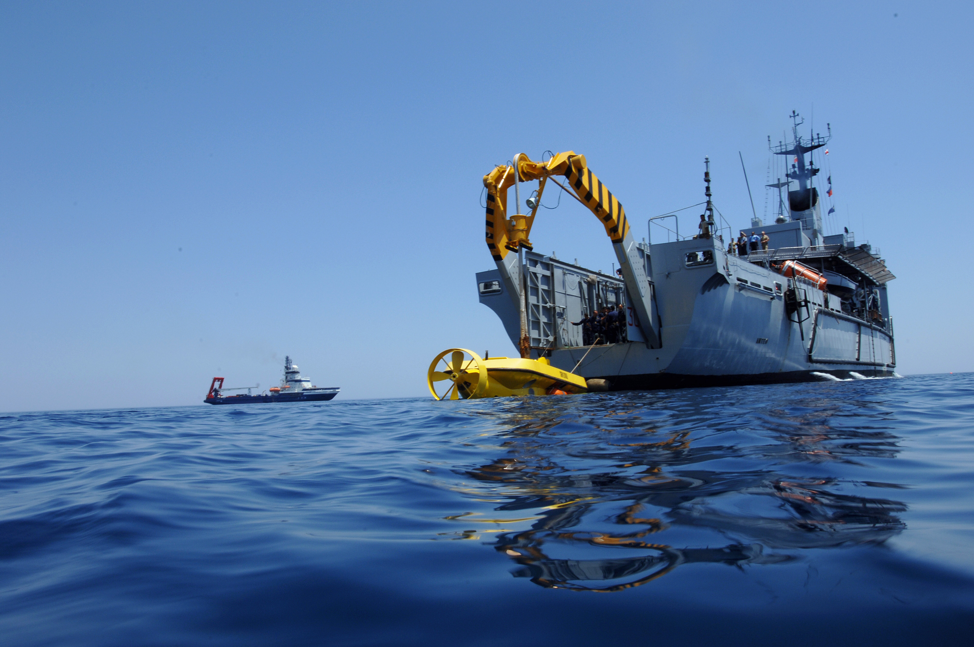 Italian Navy Anteo (A 5309) submarine rescue ship