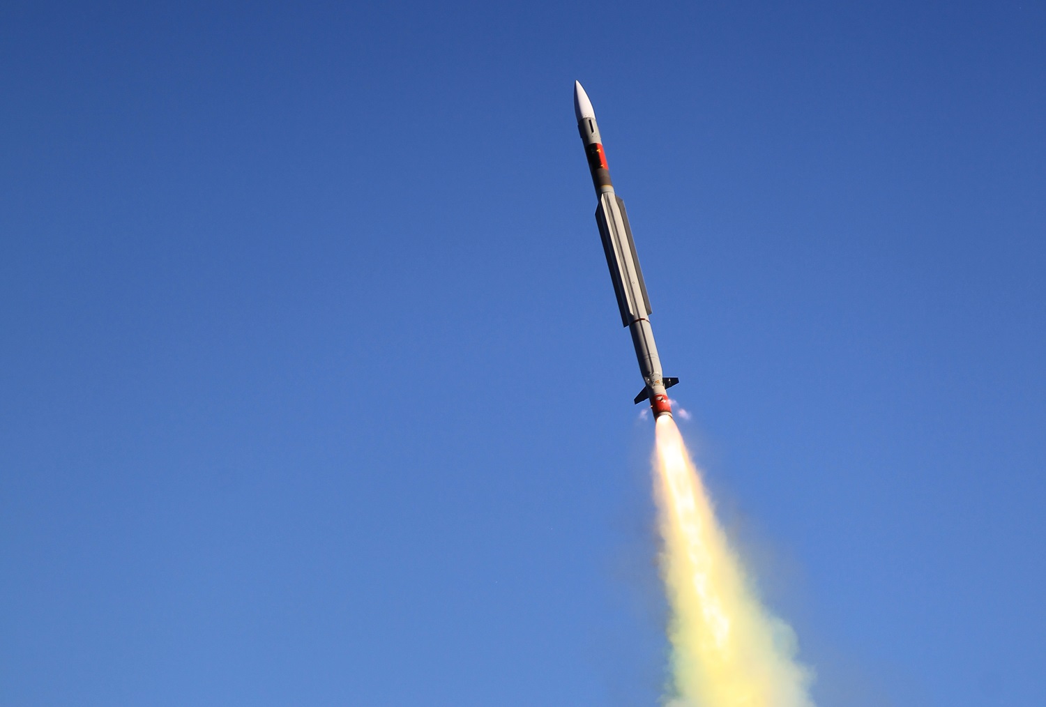 MBDAâ€™s CAMM-ER Surface-to-air Missiles Successfully Completes Major Milestone