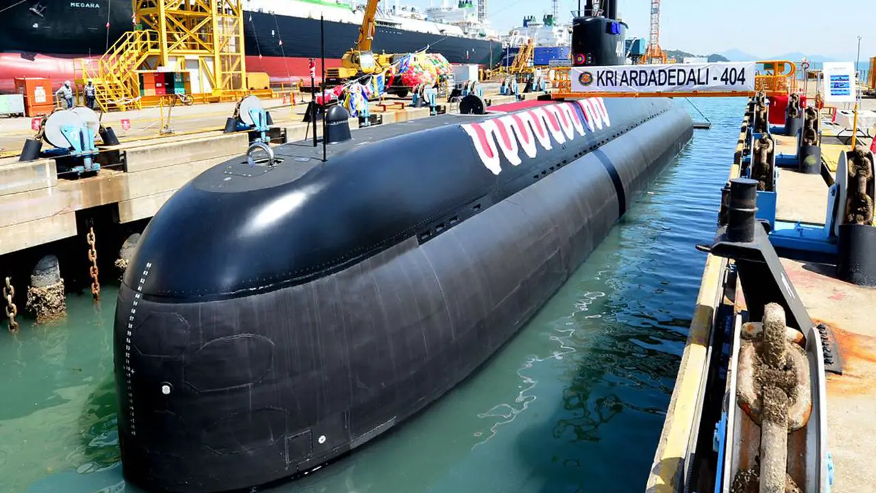 Indonesia Navy's Nagapasa (DSME 209/1400)-class submarine KRI Ardadedali