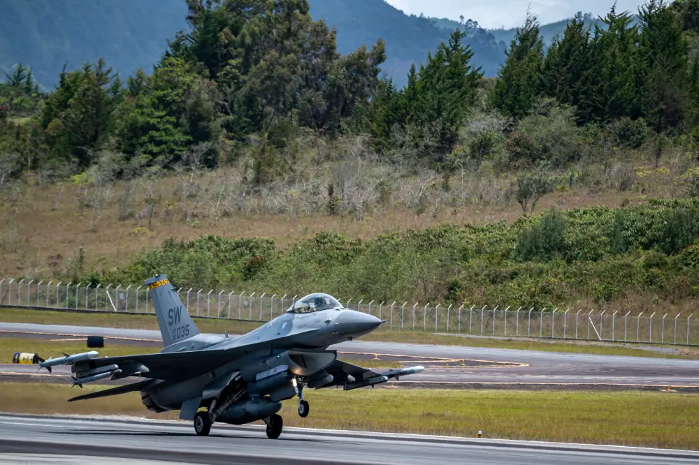 A U.S. Air Force 79th Expeditionary Fighter Squadron pilot prepares to land an F-16 Fighting Falcon on the runway during Exercise Relampago VI at Comando Aereo de Combate Number 5 (CACOM 5) in Rionegro, Colombia, July 14, 2021. 