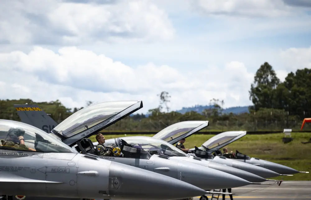 A U.S. Air Force pilot assigned to the 79th Expeditionary Fighter Squadron lifts the canopy of an F-16 Fighting Falcon during Exercise Relampago VI at Comando Aereo de Combate Number 5 (CACOM 5) in Rionegro, Colombia, July 13, 2021.