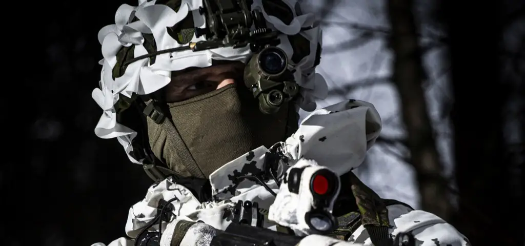 Finnish Defence Forces Orders NVG M40 Laser Sights and Image Intensifiers from Senop Oy