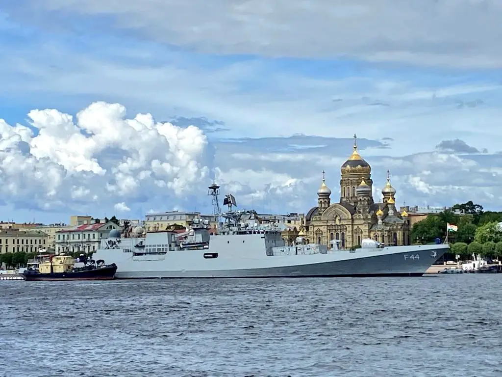 Indian Navy INS Tabar Arrive in Vladivostok for Russiaâ€™s Navy Day Celebrations