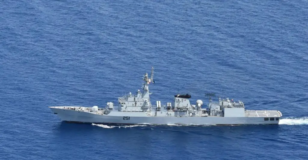 Pakistan Navy Ship PNS Zulfiquar Visits United Kingdom and Participates in Bilateral Naval Exercise