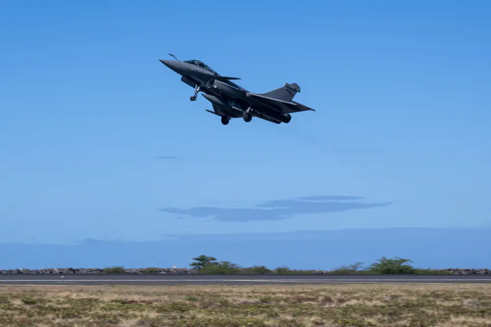 A French Air and Space Force F3-R Rafale takes-off at Honolulu International Airport, Hawaii, June 29, 2021. 