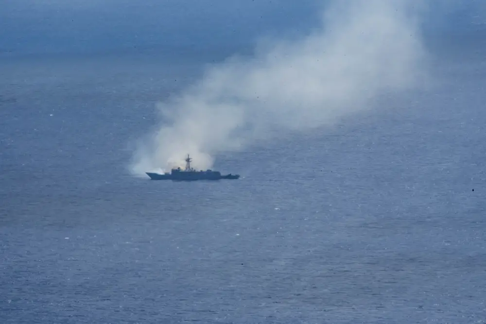 US Joint Forces Conduct Sinking Exercise on Decommissioned Guided Missile Frigate