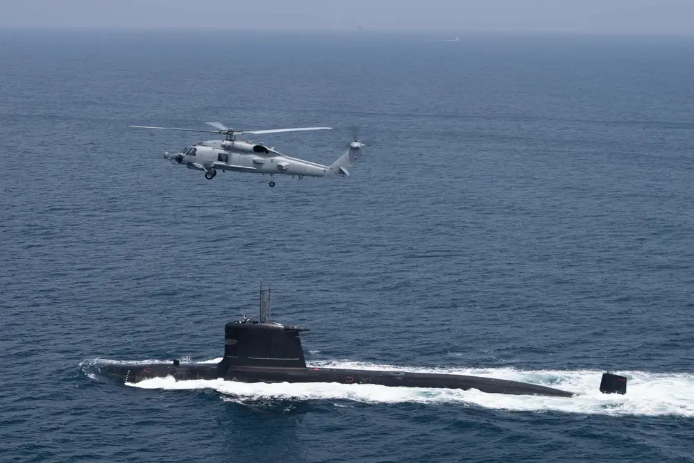 Chilean Navy Submarine Carried Out Successful Simulated Attacks on US Navy Carl Vinson During COMPTUEX