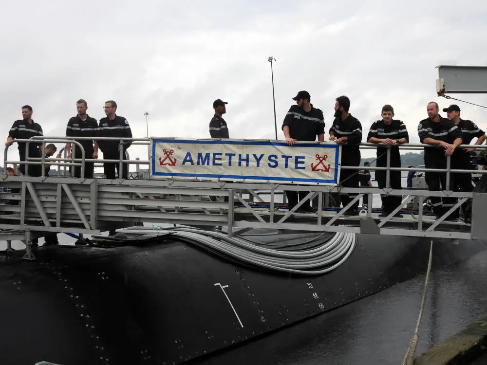 Crewmembers assigned to the French submarine FNS Amethyste (S605) arrive at Naval Submarine Base New London in Groton, Conn., Sept. 1.