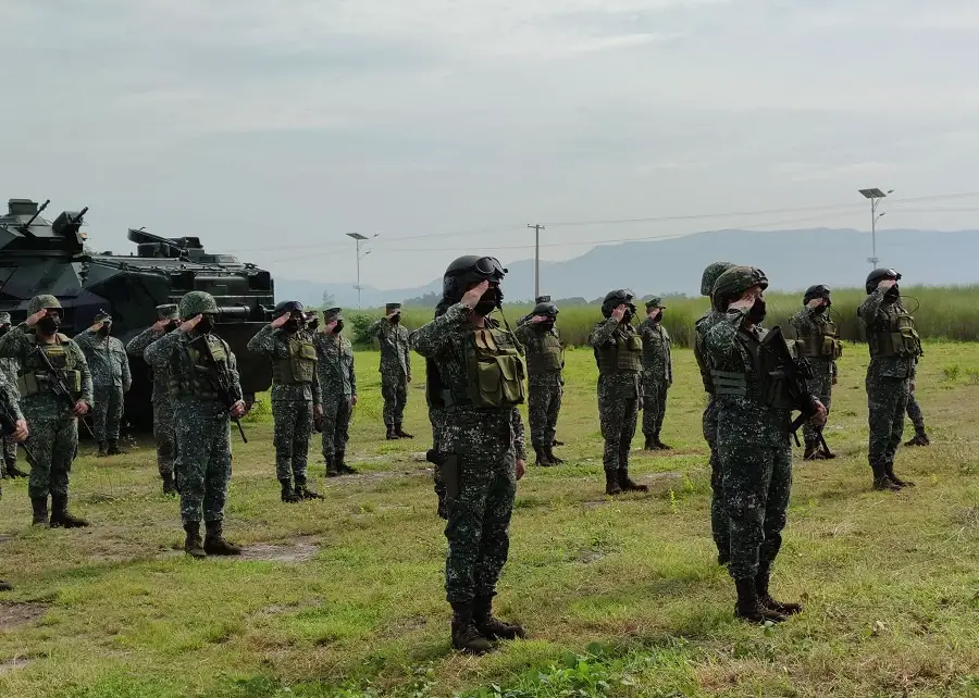 Philippine Marine School of Armor Conducts First AAV Training for Marine Amphibious Ready Unit