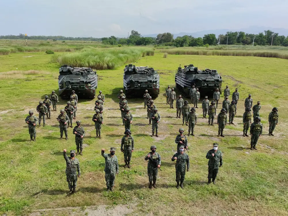 Philippine Marine School of Armor Conducts First AAV Training for Marine Amphibious Ready Unit
