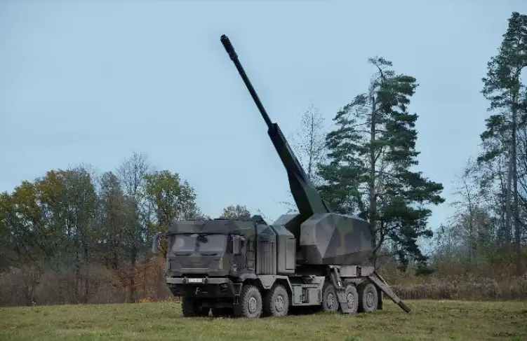 New 155mm wheeled self-propelled howitzer based on Rheinmetall HX3 10x10 military truck chassis.