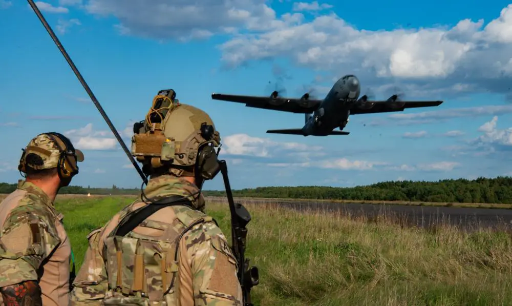 US Air Force Contingency Response Group and Polish Special Forces Open Airfield Ops