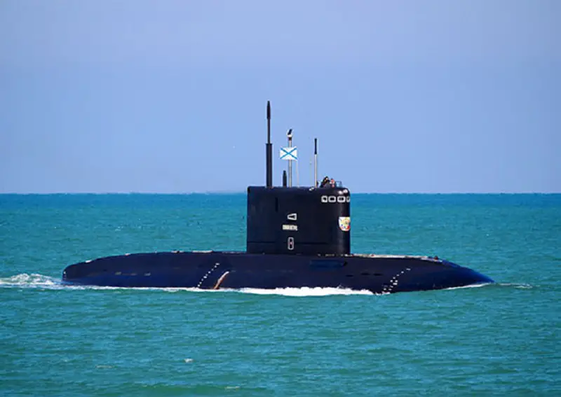 Russian Navy Submarine Fires Kalibr-PL Cruise Missiles in Black Sea Drills