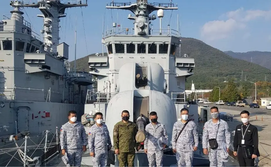 Philippines' team visiting Pohang-class corvette ROKS Andong (