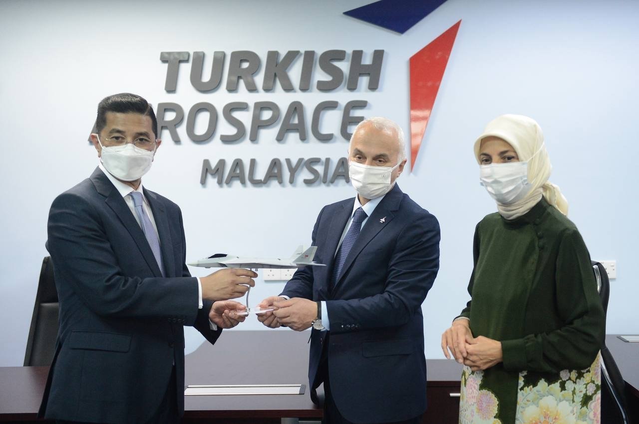 Turkish and Malaysian engineers will carry out joint studies in a number of areas such as unmanned aerial vehicles (UAVs), jet trainers, helicopter projects, and modernization programs for the global aviation ecosystem (photo : Turkey Embassy)