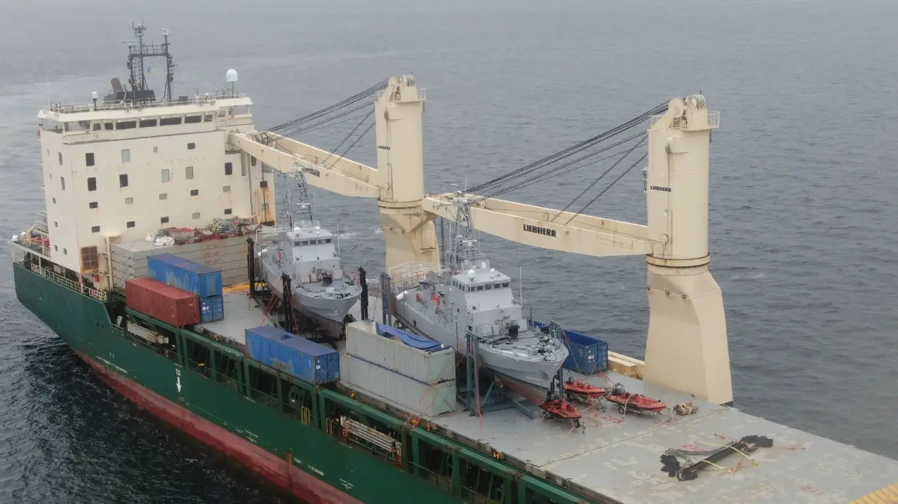 Ukrainian Navy Receives Two Former US Coast Guard Island-class Patrol Vessels