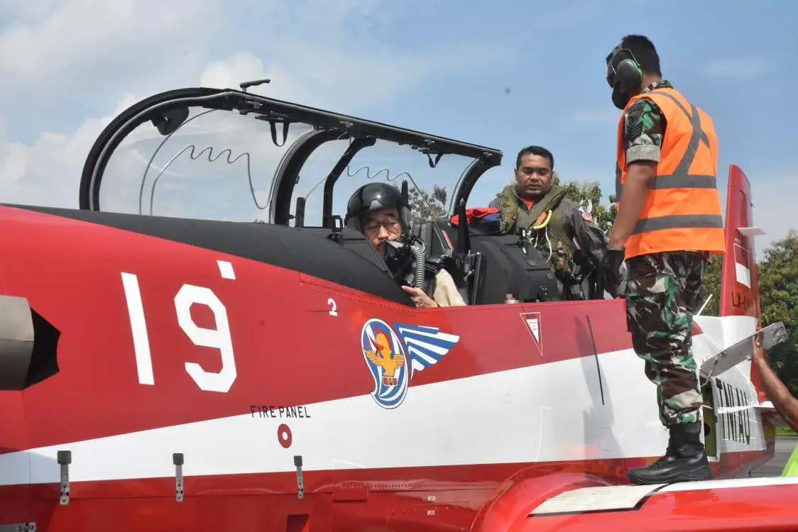  Indonesian Air Force Receives New KT-1B Wong Bee Basic Trainer Aircraft 