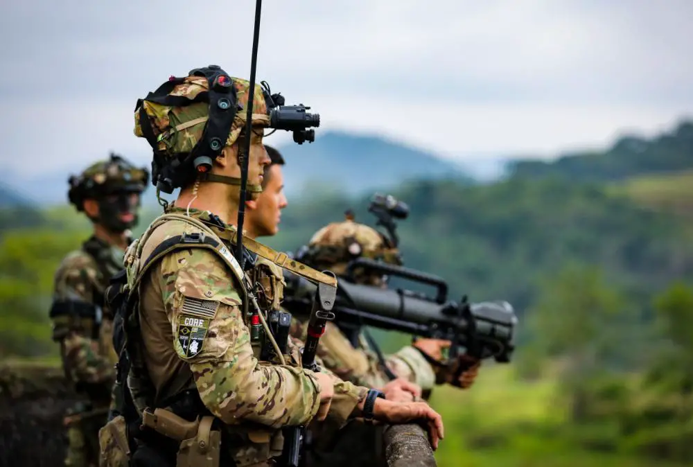 Soldiers from Bulldog Company, 1st Battalion, 187th Infantry Regiment, 3rd Brigade Combat Team “Leader Rakkasans”, 101st Airborne Division (Air Assault) conducted a simulated training mission to neutralize a high value target, during Southern Vanguard 22 at Resende, Brazil. 