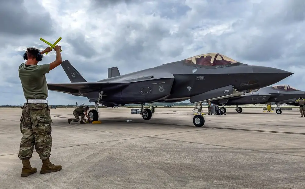 U.S. Air Force service members from the 62nd Fighter Squadron, Luke Air Force Base, Ariz., conduct flight line operations in support of the F-35 Lightning II TDY, Oct. 28, 2021, at Joint Base San Antonio-Kelly Field, Texas. The 62nd FS will be training with F-16s from the 149th Fighter Wing and the 301st Fighter Wing, along with T-38s from the 301st Fighter Wing. 