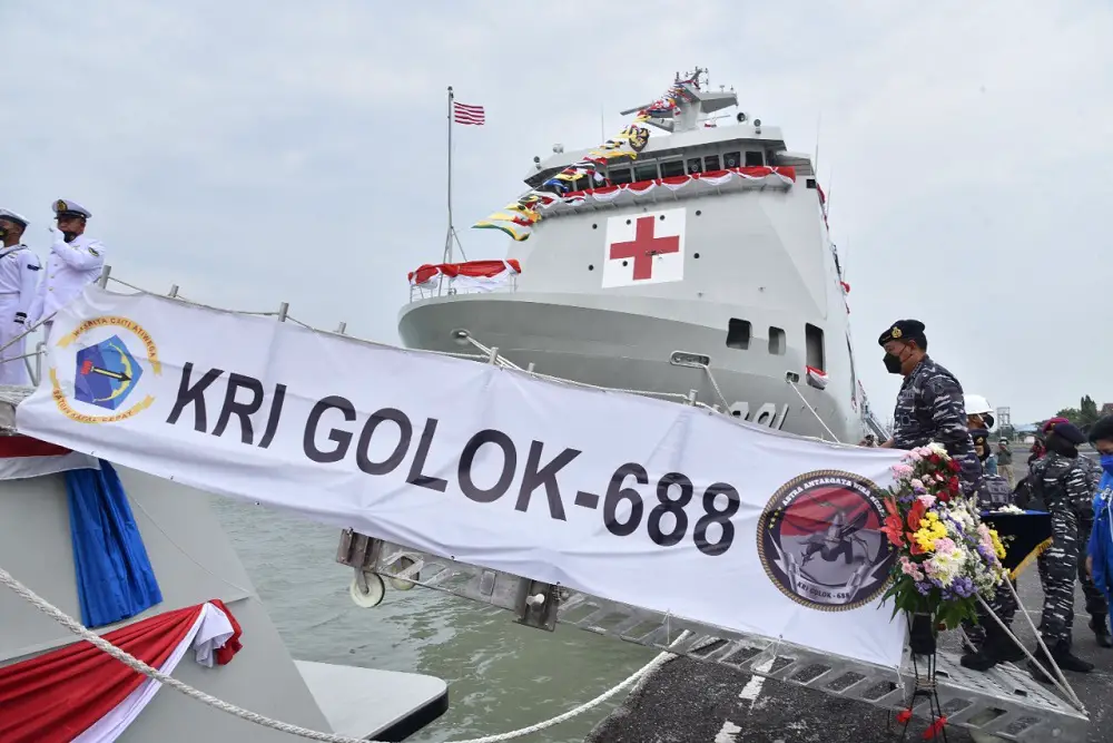  Indonesian Navy Klewang-class fast attack missile craft - trimaran KRI Golok (688). 