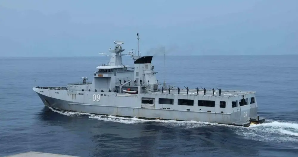 Brunei Navy KDB Daruttaqwa 