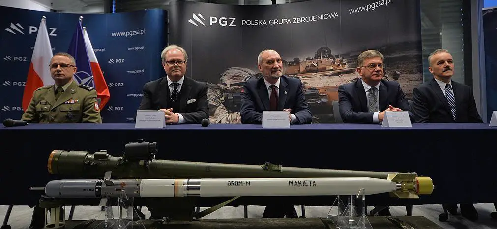 In 2016, the Ministry of National Defence signed a contract for the purchase of 420 launchers (launch mechanisms) and 1,300 rockets for the Armed Forces of the Republic of Poland. 