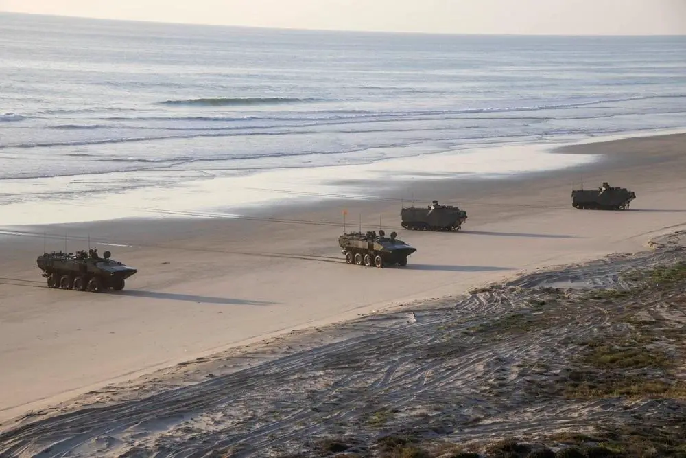 US Marines and Japan Ground Self-Defense Force Soldiers Conduct Amphibious Assault Training