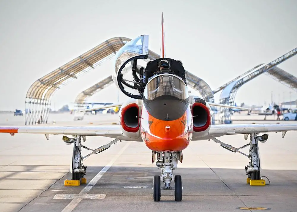 US Navy Delivers First T-45 Goshawk Jet Trainer Equipped with ADS-B (Out)