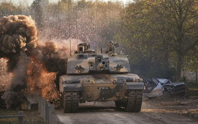 UK to Send 14 Challenger Main Battle Tanks and 30 AS90 Self-Propelled Howitzers to Ukraine