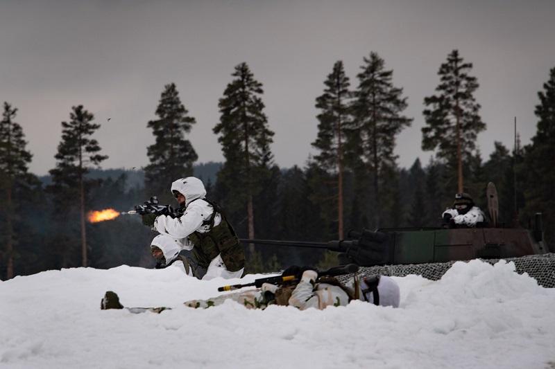 Spanish Army Participates in Exercise Brilliant Jump 22 on Norway