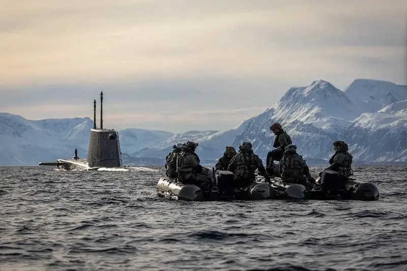 The Surveillance and Reconnaissance Squadron (SRS) exercised deploying Inflatable Raiding Craft's (IRC) from a submarine in Northern Norway.