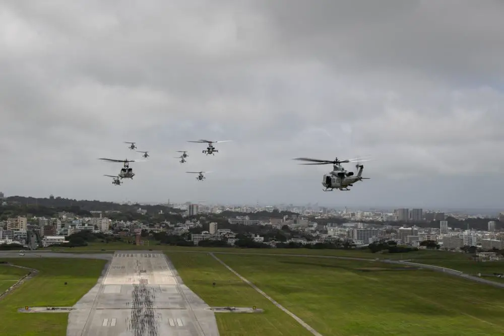 US Marine Light Attack Helicopter Squadron 369 (HMLA-369) Executes “Fly the Barn” Formation