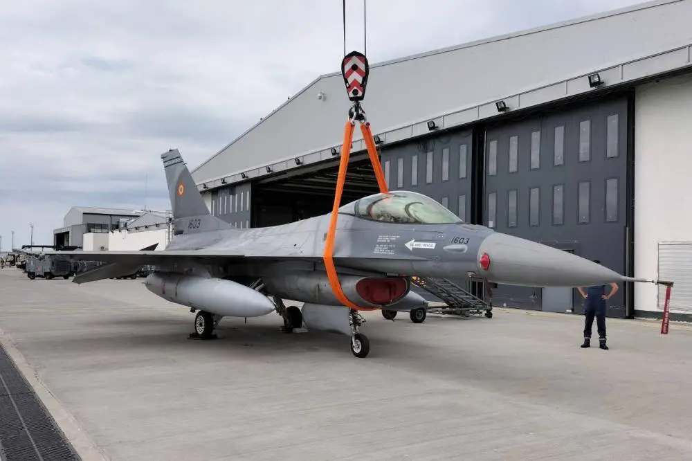 U.S. Air Force 31st Maintenance Group Trains Romanian Air Force F-16 Maintainers
