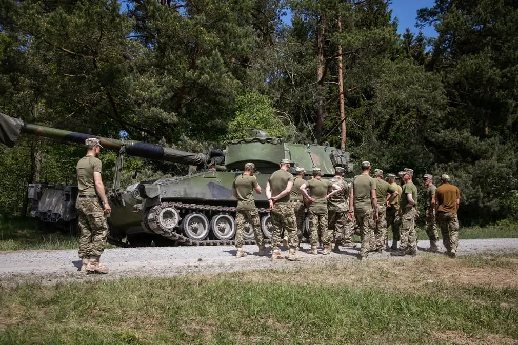 The Norwegian Army has completed training Ukrainian soldiers on how to operate M109A3GN self-propelled howitzers.