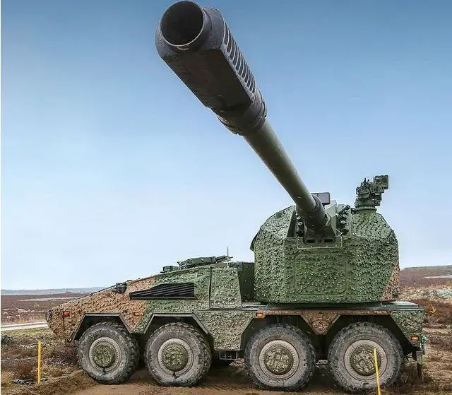 Krauss-Maffei Wegmann Starts Production of RCH 155 Self-propelled Howitzers for Ukraine