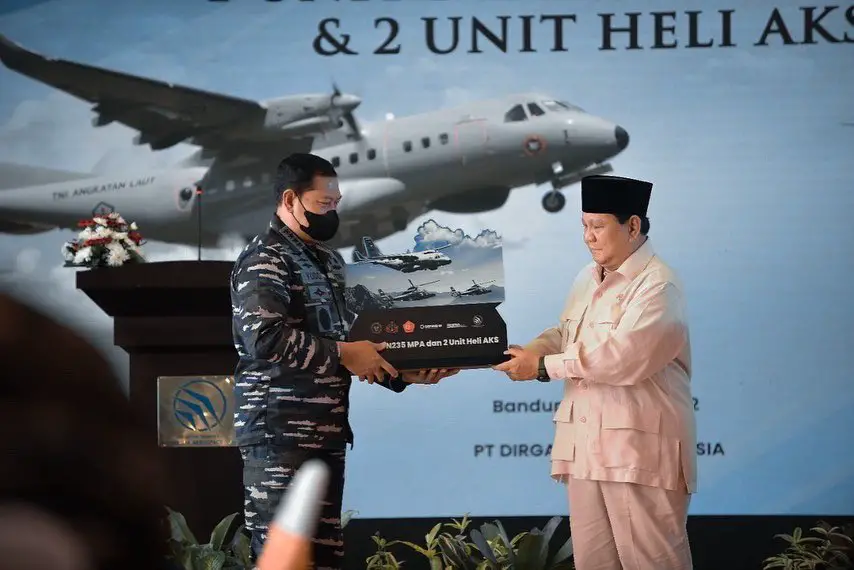 The Indonesian Navy received a CN-235 MPA and 2 ASW helicopters from PTDI