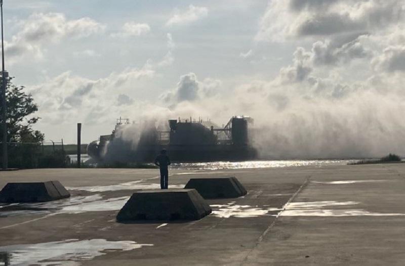US Navy Accepts Delivery of Landing Ship to Craft Air Cushion 104 (LCAC 104)