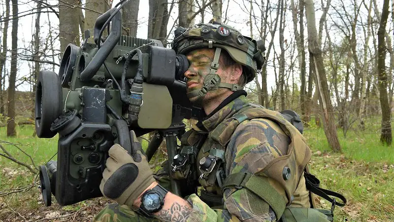 A Dutch soldier aims the Gil anti-tank weapon at a target 