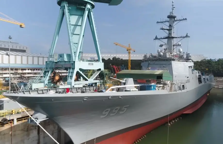  Hyundai Heavy Industries Launches  KDX-III Aegis Class Destroyer Jeongjo the Great