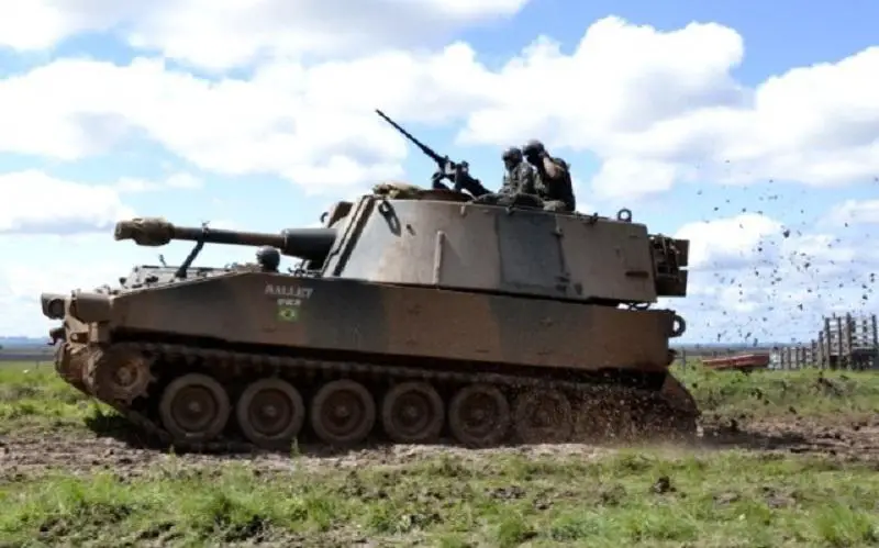  Brazilian Army M108 self-propelled howitzer 