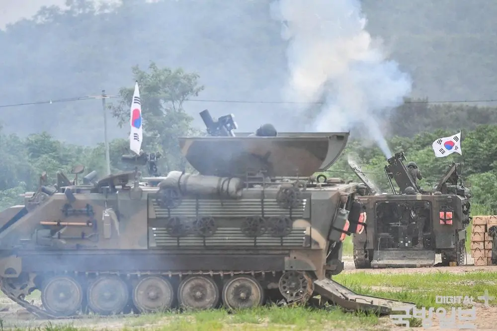 Republic of Korea Army Soldiers Train with Newly Skyfall 120mm Self-propelled Mortars