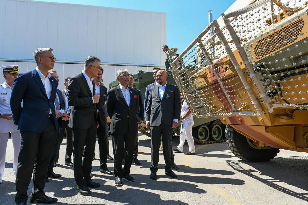 The King of Malaysia, Al-Sultan Abdullah Ri’ayatuddin Al-Mustafa Billah Shah visited FNSS Defence Systems A S in Turkey