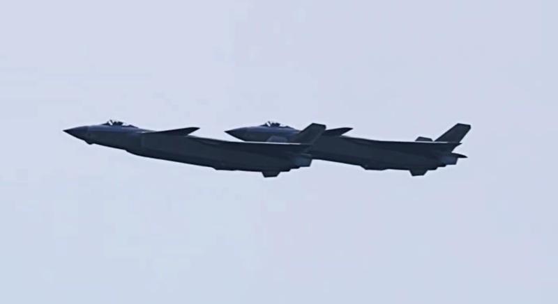 China's  J-20 Stealth Fighter Aircrafts Draws Attention at Changchun Air Show