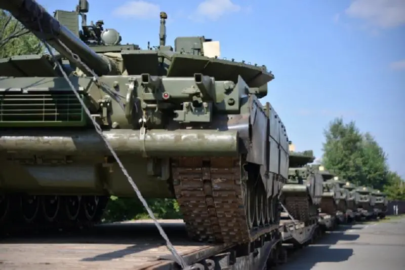 Omsktransmash Delivers New Batch of T-80BVM Main Battle Tank to Russian Military