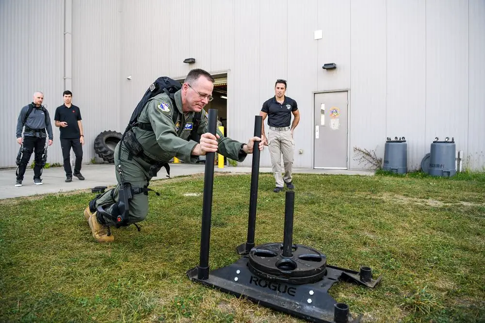 US Air Force Tests New Pneumatically-powered Exoskeleton for Aerial Porters