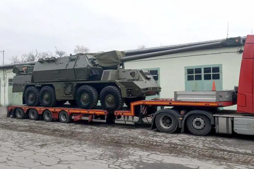 7th Zuzana 2 Wheeled Self-propelled Howitzer Delivered to Ukraine