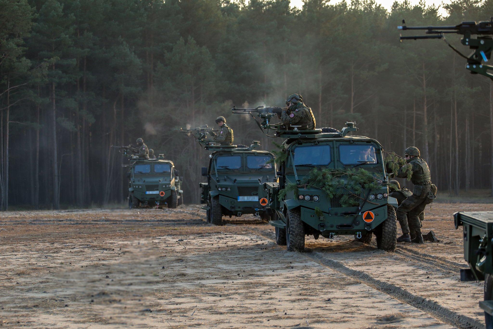 Polish Army Receives Final AERO 4×4 Light Air-dropped Vehicles for Airborne Brigade